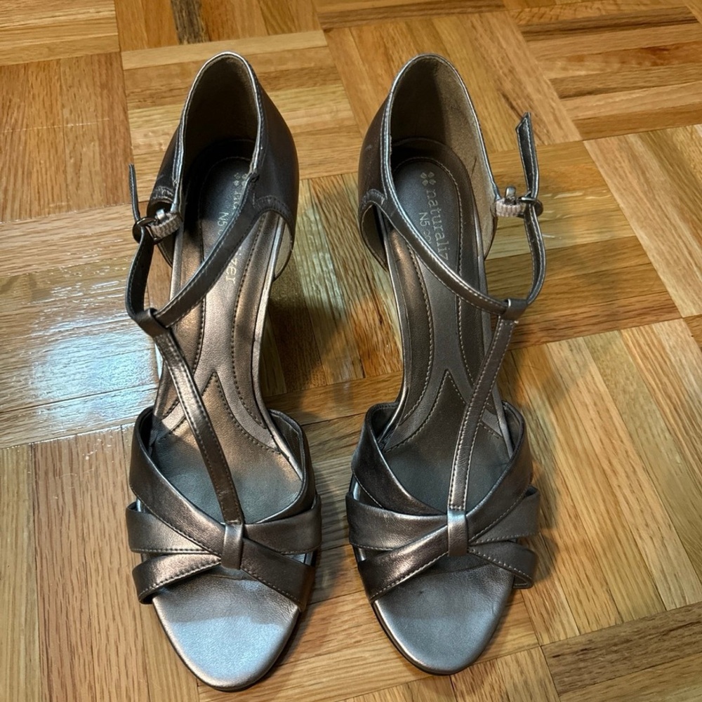 Naturalizer heels